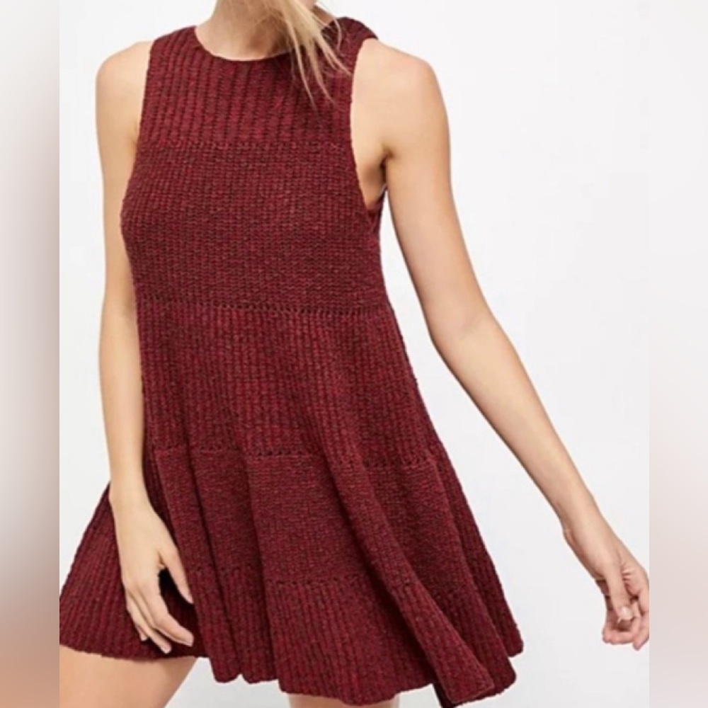 🧶 S Free People tunic or dress 🌺 17-21” PTP wine burgundy knit A swing dress